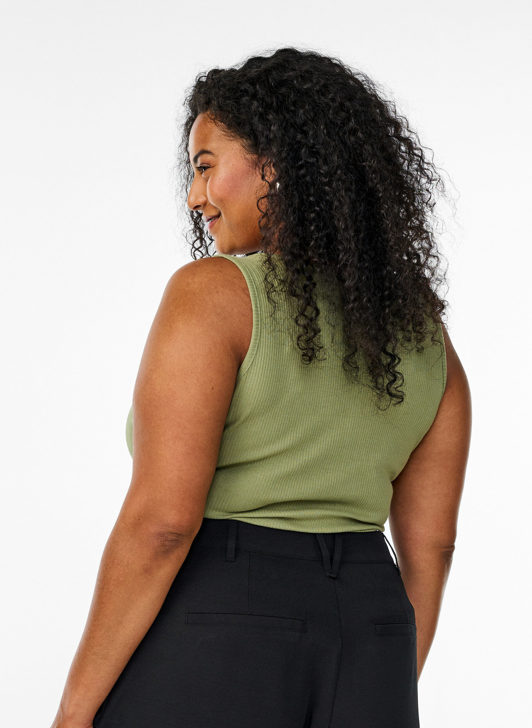 ZizziSchmal geschnittenes Tank-Top mit Strasssteinen, Gr&uuml;n, Model image number 2