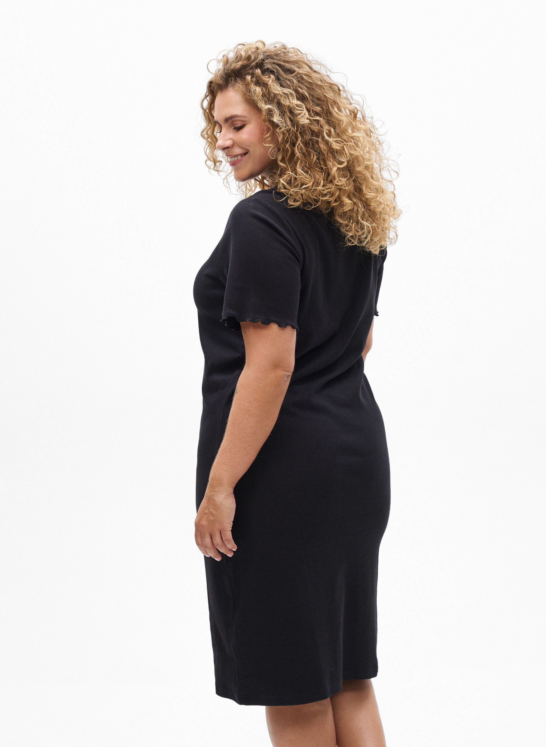 ZizziT-Shirtkleid aus geripptem Jersey in Kniel&auml;nge, Schwarz, Model image number 2