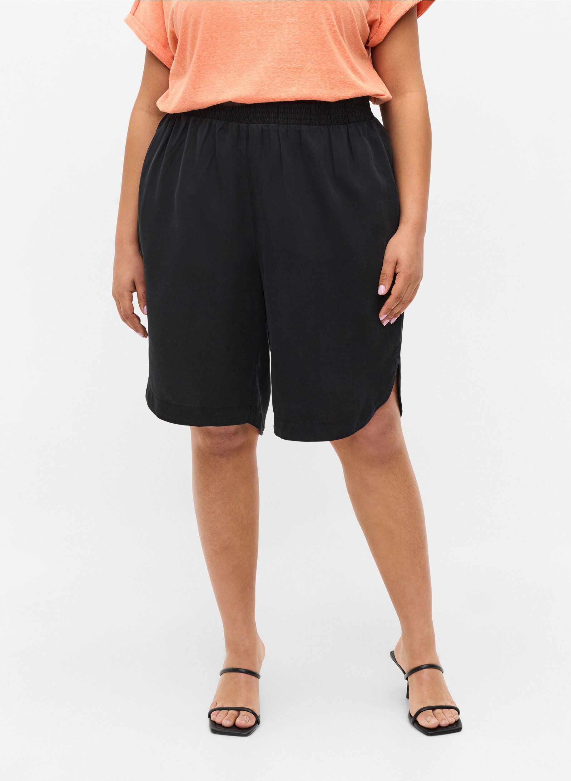 ZizziLockere Bermudashorts mit Smock, Black, Model image number 1