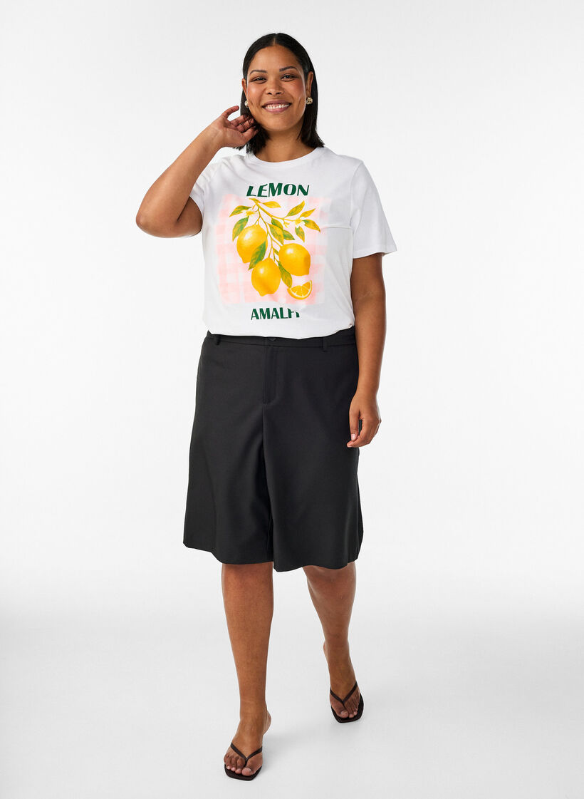 T-shirt aus Baumwolle mit Print, Wei&szlig;, Model