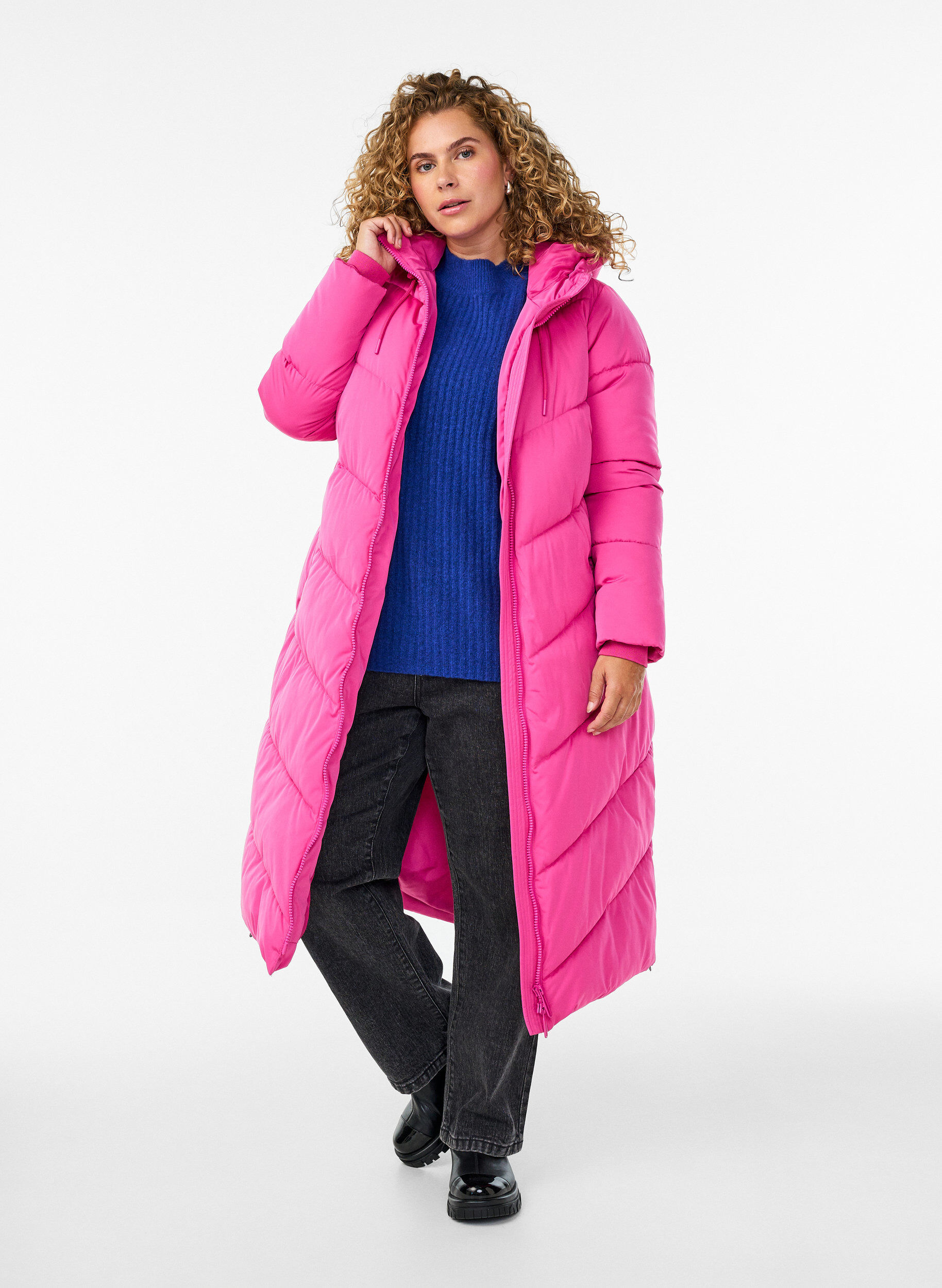 ZizziLanger Puffermantel mit Kapuze und Taschen, Rot, Model image number 0