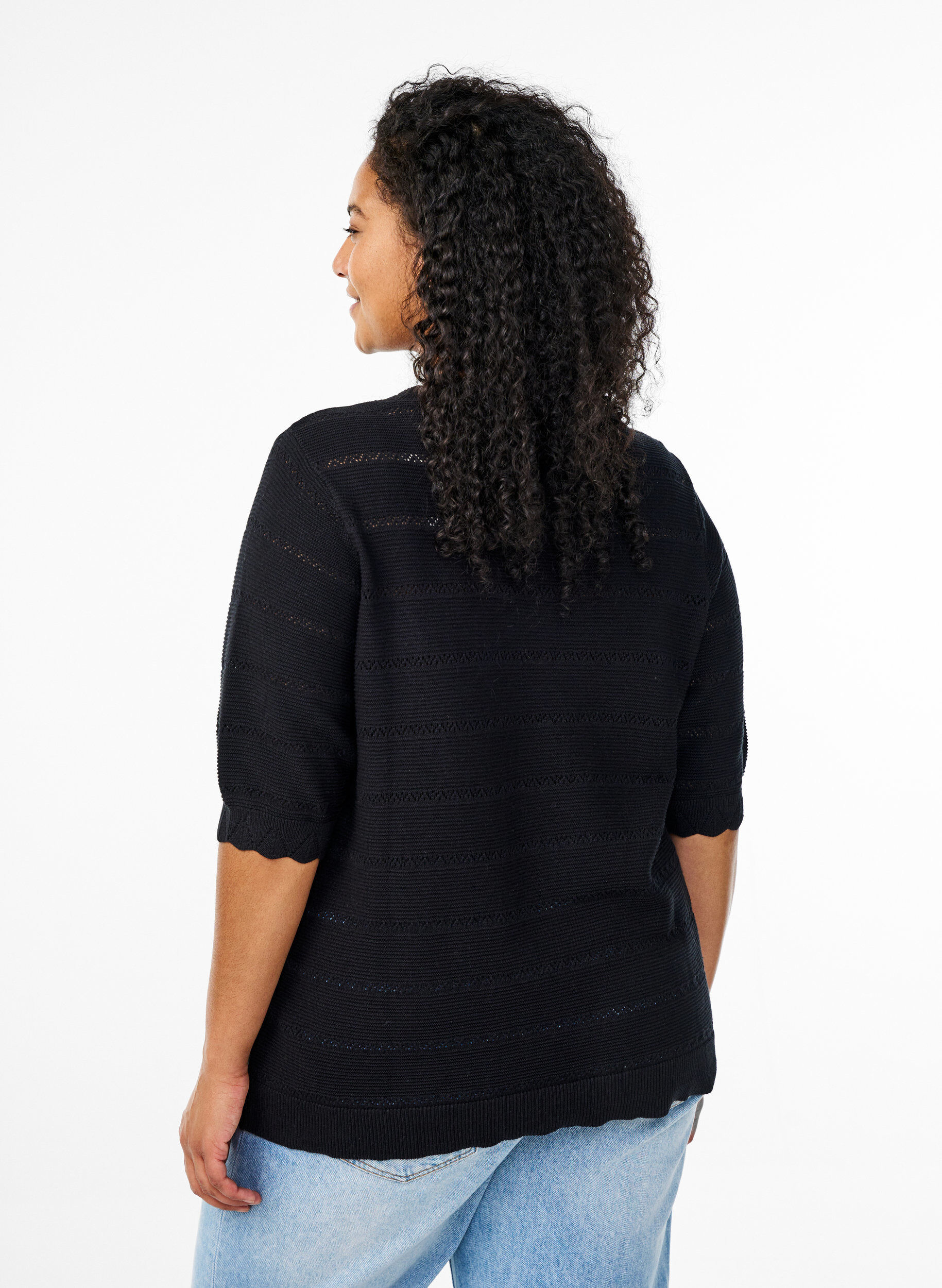 ZizziGestrickte Bluse mit Lochmuster in Streifenoptik und kurzen &Auml;rmeln, Schwarz, Model image number 2