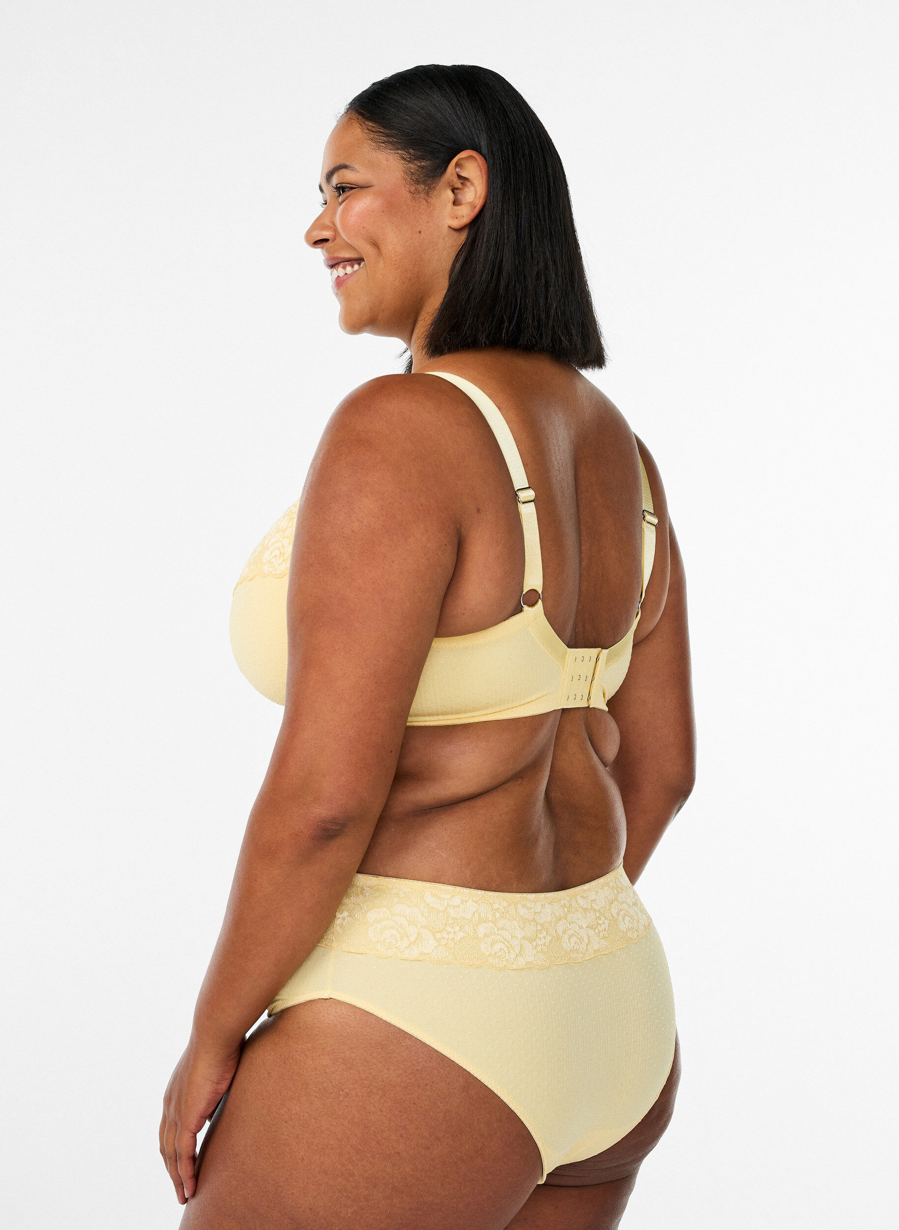 ZizziGepolsterter BH mit Spitze und Dobby-Struktur, Gelb, Model image number 2