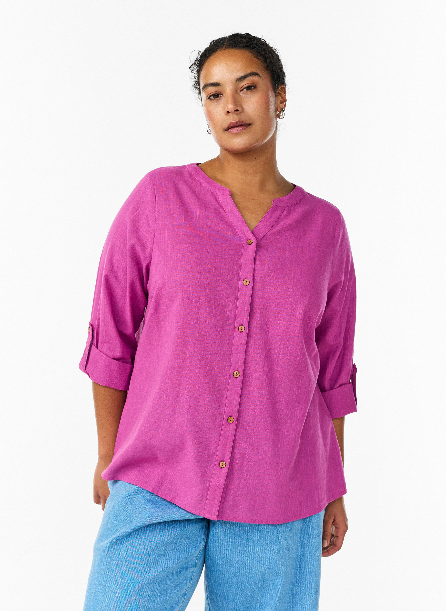 Hemdbluse aus Baumwolle mit V-Ausschnitt, Pink, Model