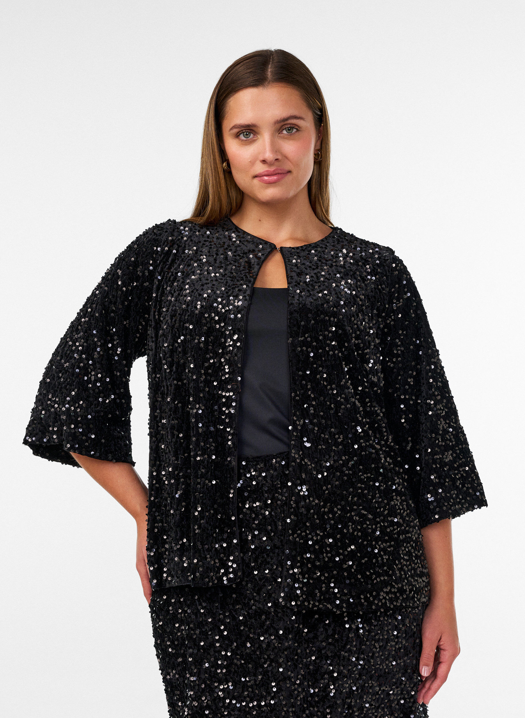 ZizziStrickjacke mit Pailletten und 3/4-&Auml;rmeln, Schwarz, Model image number 0