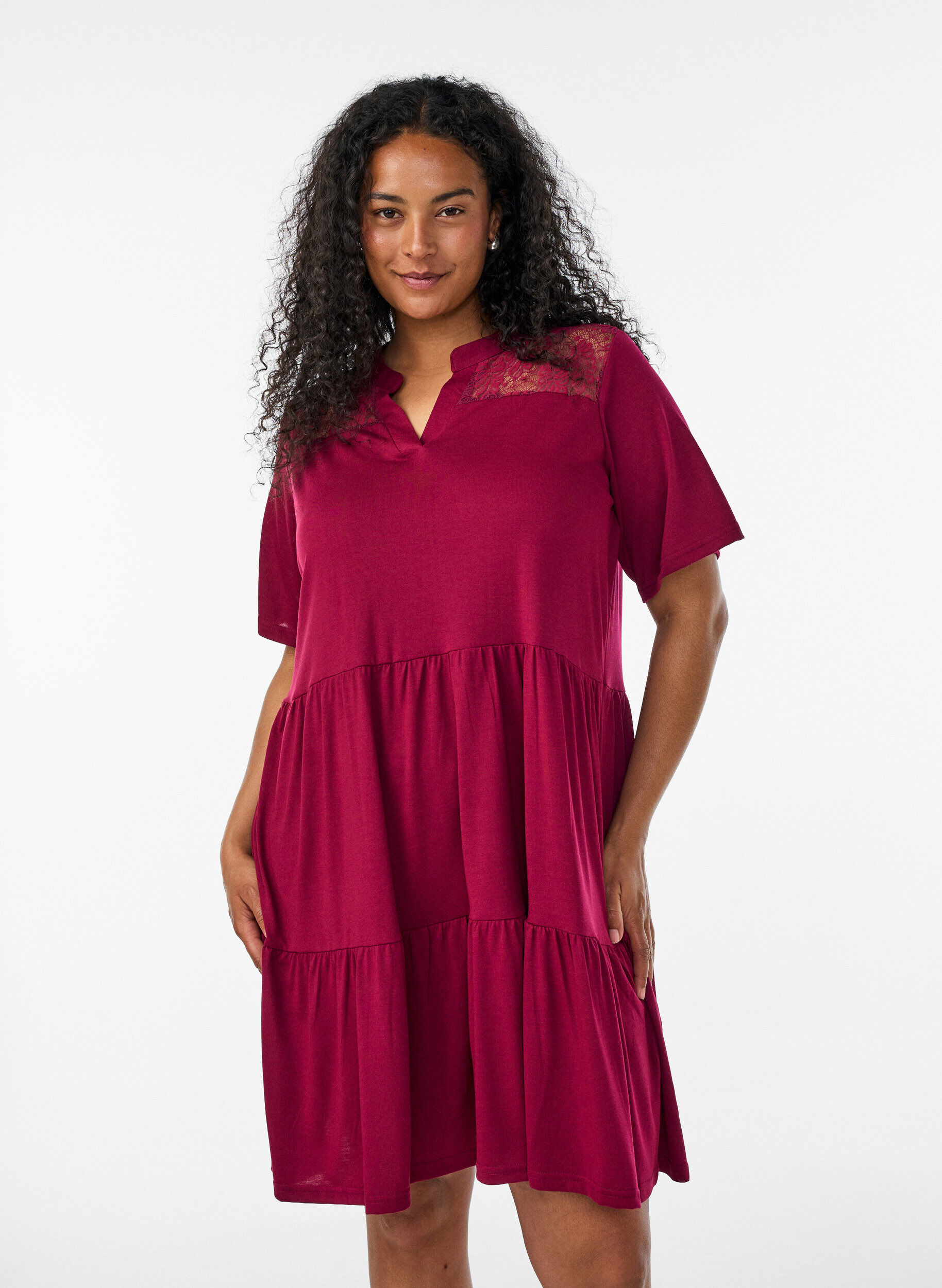 ZizziJerseykleid mit Spitzendetails und mehrlagigem Rock, Rot, Model image number 0