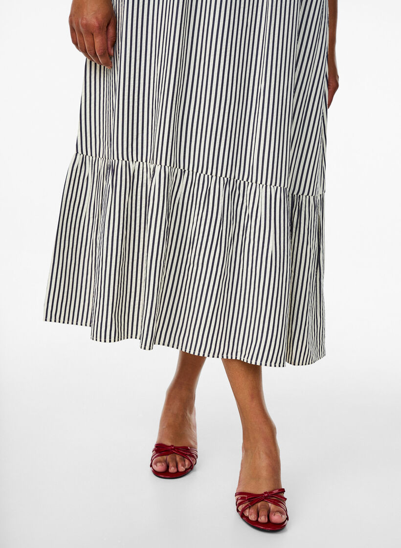 Sommerkleid mit Streifen und A-Linie, Schwarz, Model image number 2