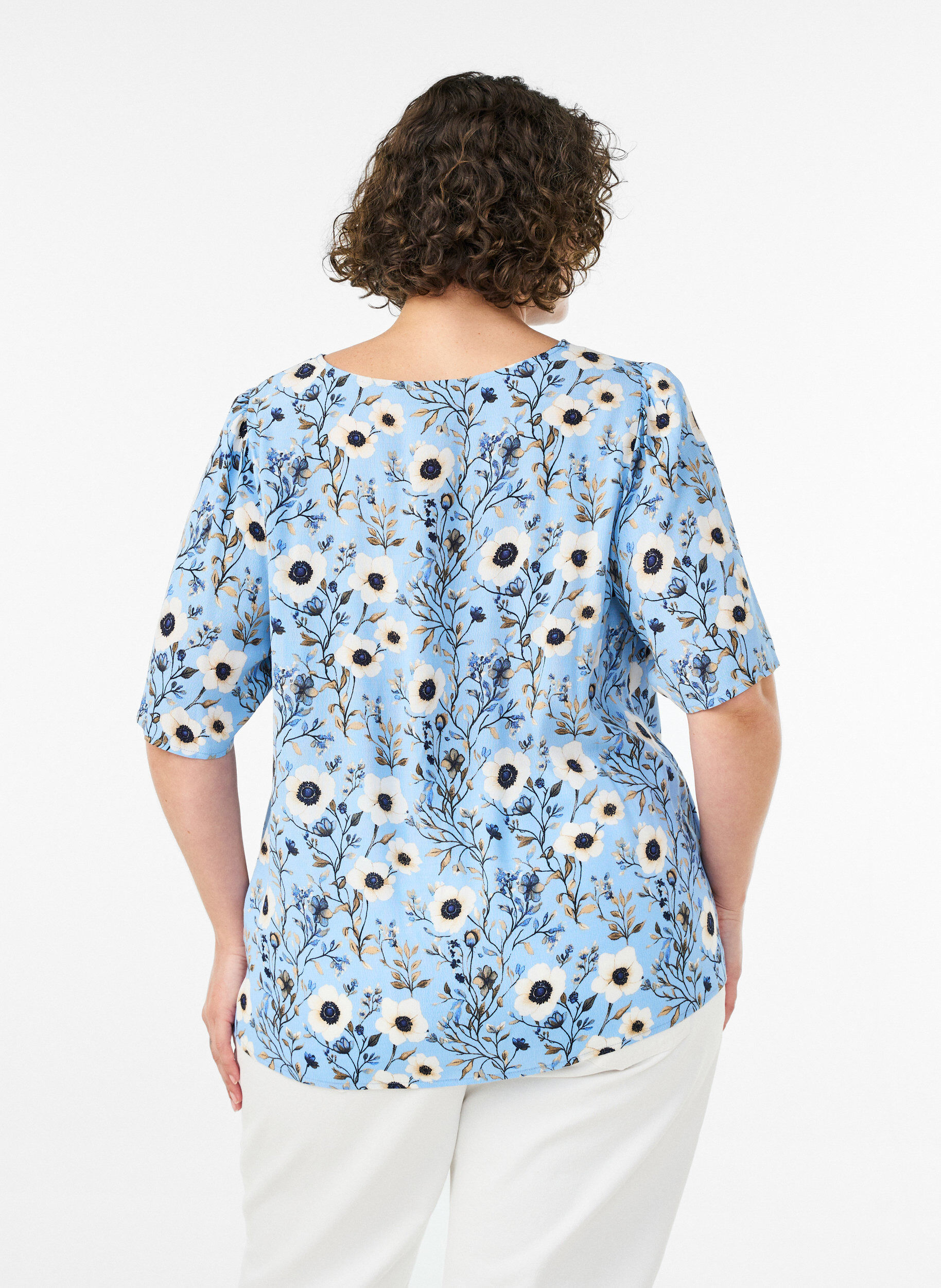 ZizziGebl&uuml;mte Bluse mit kurzen &Auml;rmeln, Blau, Model image number 2