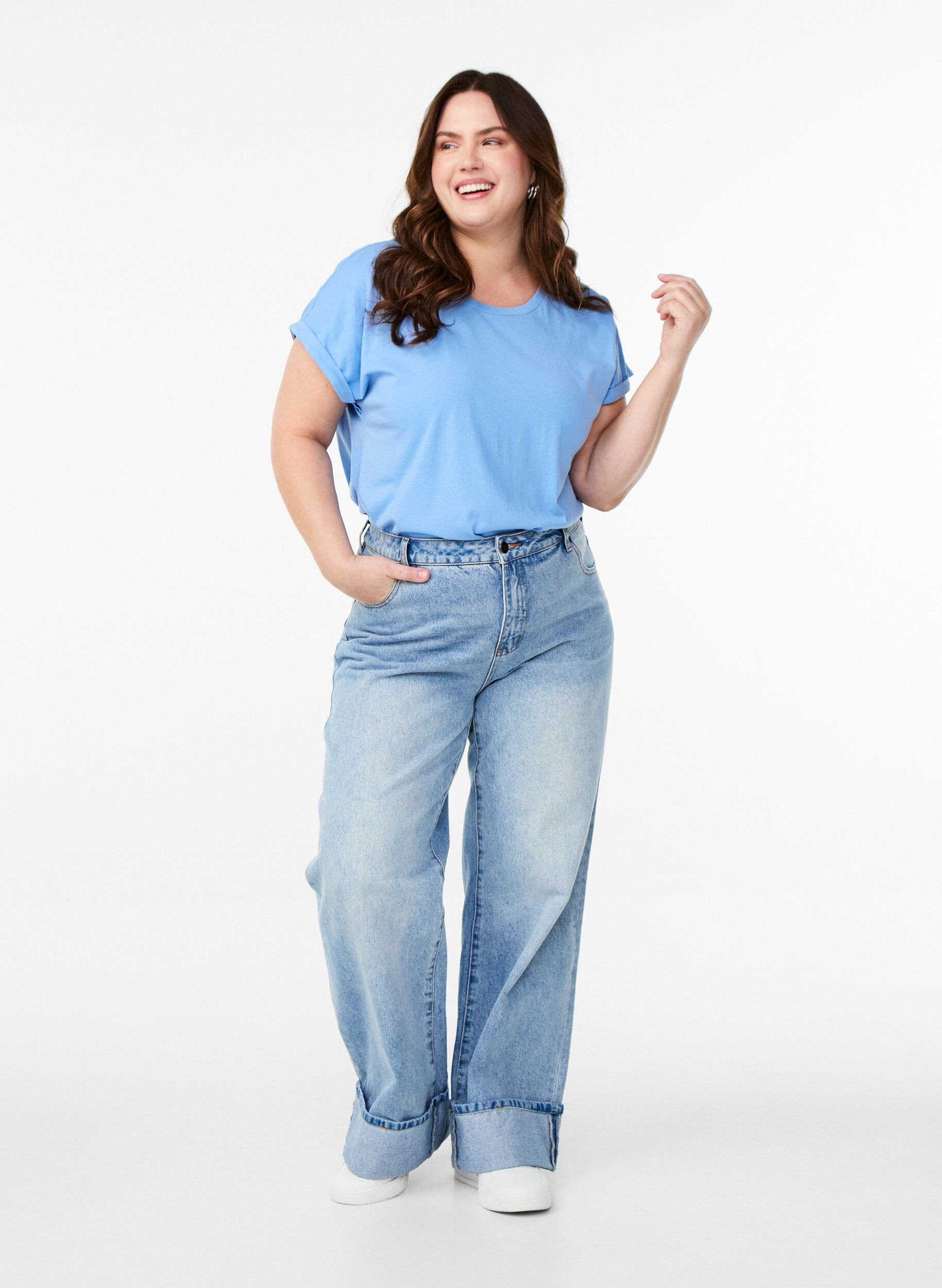 ZizziKurz&auml;rmliges T-Shirt aus einer Baumwollmischung, Blau, Model image number 1