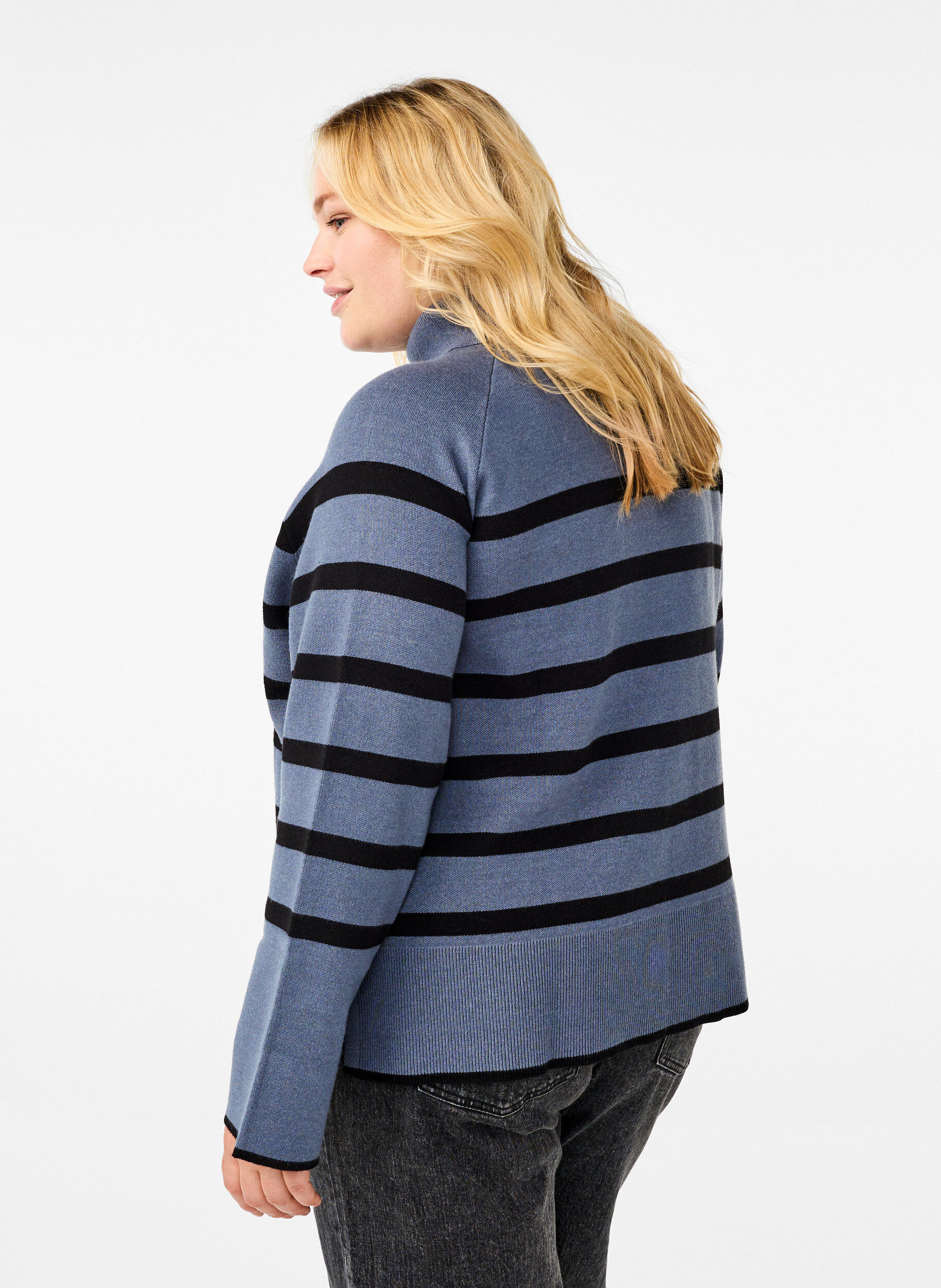 ZizziGestreifter Strickpullover mit Rollkragen, B.Sea w.BlackStripes, Model image number 1