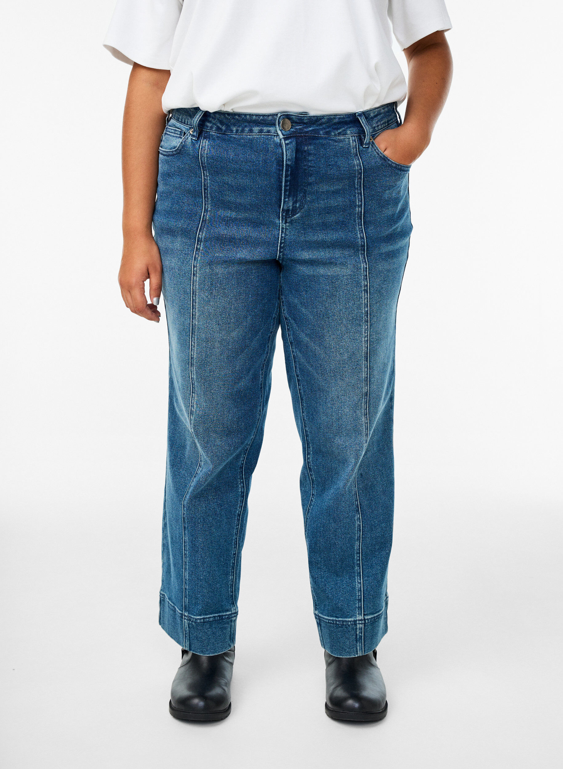 ZizziNadelstreifen-Kiana-Jeans mit markanten N&auml;hten, Blau, Model image number 2