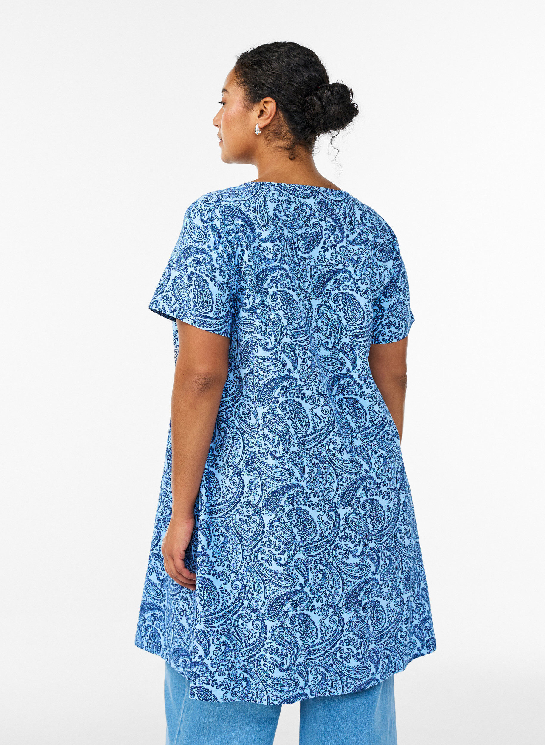 ZizziKurzes A-Linien-Kleid mit Paisleymuster, Blau, Model image number 2