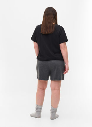 Lockere Shorts aus Baumwollmischung, Dark Grey Melange, Model image number 0