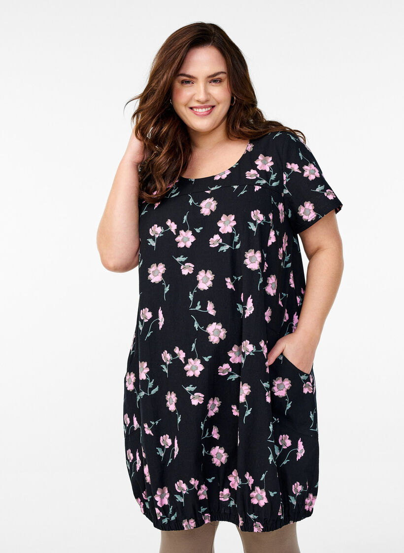 Kurz&auml;rmliges Baumwollkleid mit Aufdruck, Schwarz, Model image number 0