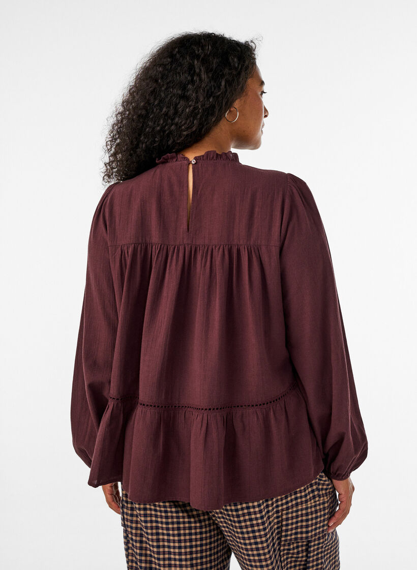 Bluse mit Stickerei und Lochstickerei, Dunkles Bordeaux, Model image number 2