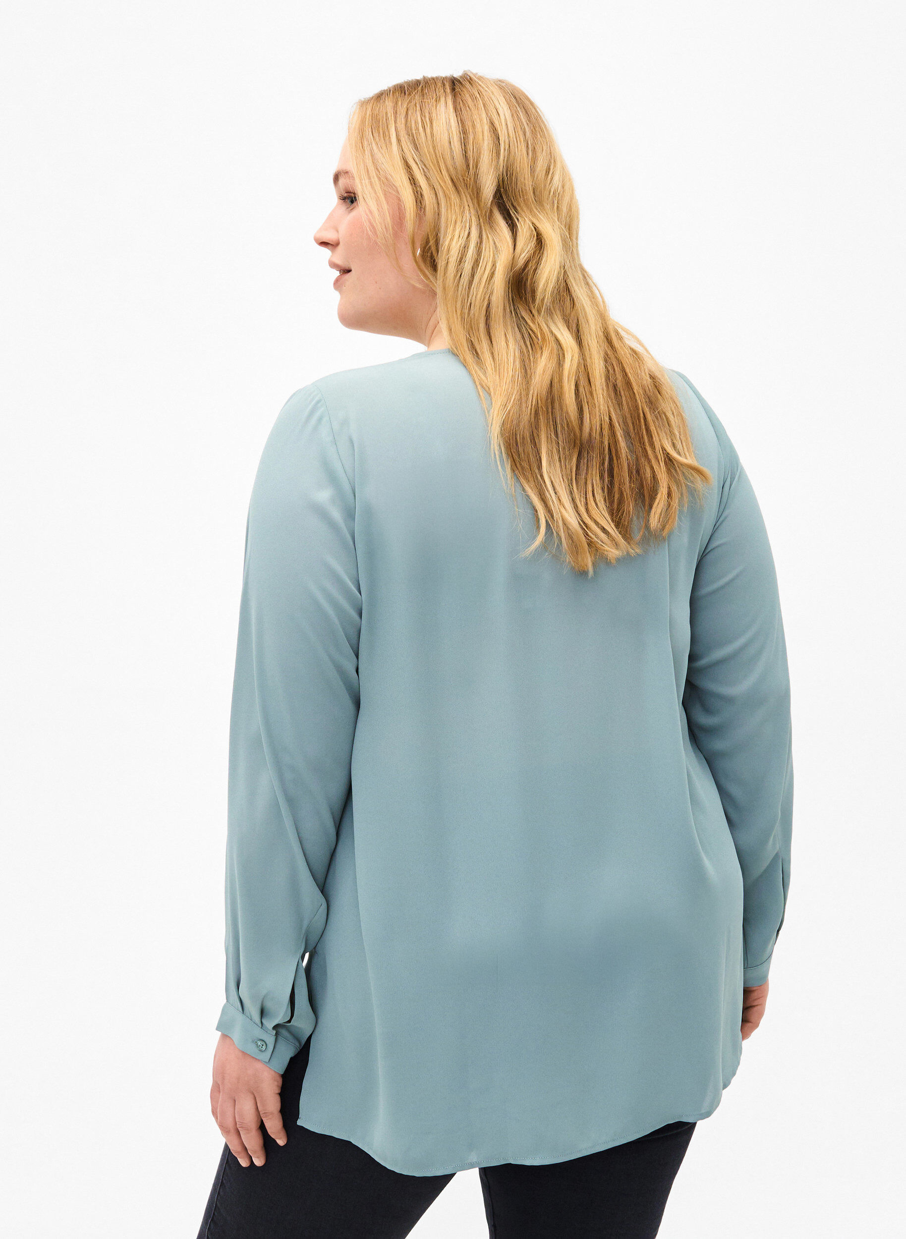 ZizziEinfarbiges Hemd mit V-Ausschnitt, Chinois Green, Model image number 1