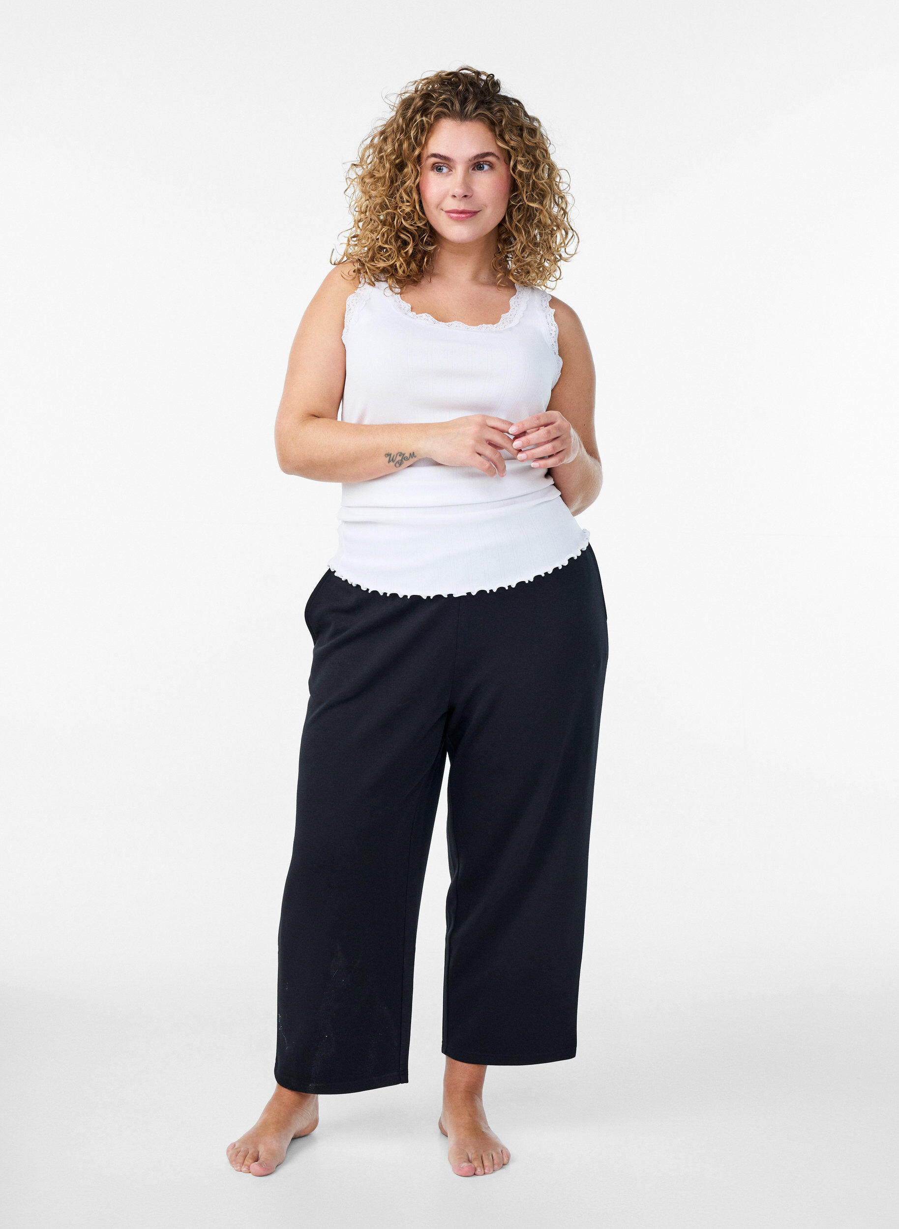 ZizziTanktop mit Spitzen und Lochstickerei, Wei&szlig;, Model image number 1