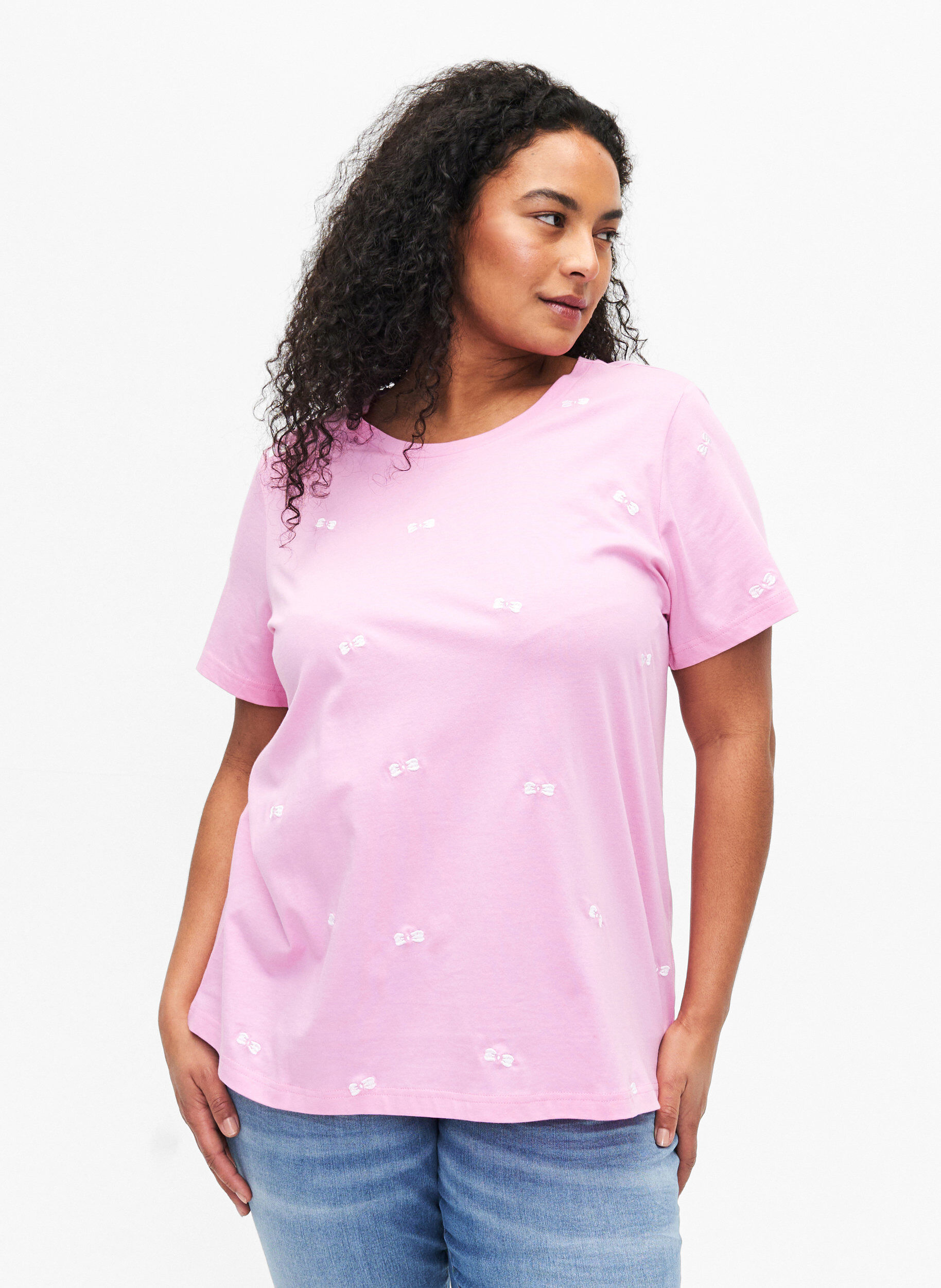 ZizziT-Shirt aus Bio-Baumwolle mit Schleifen, Roseb. W. Bow Emb., Model image number 0