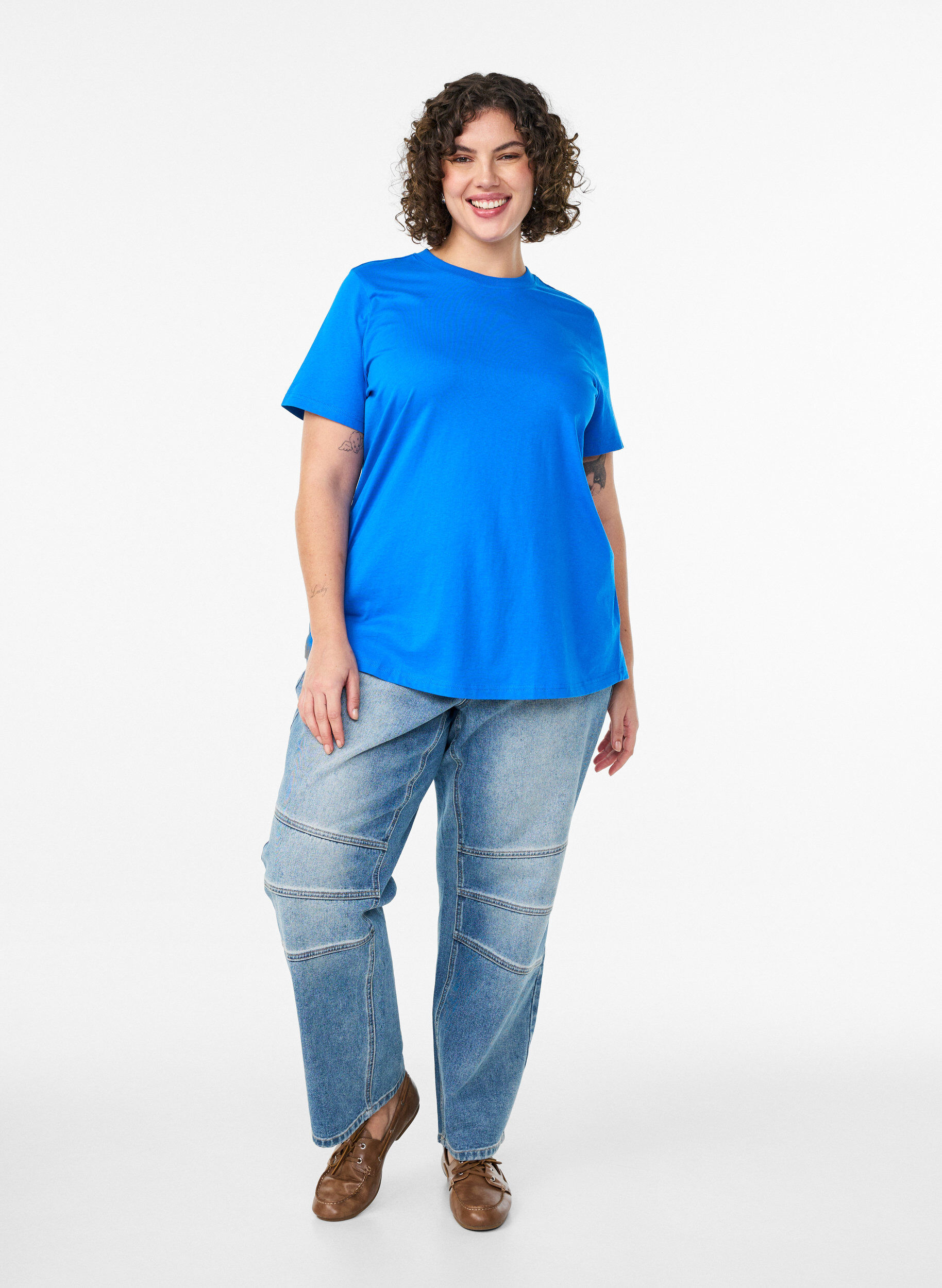 ZizziBasic-T-Shirt aus Baumwolle mit Rundhalsausschnitt, Blau, Model image number 1