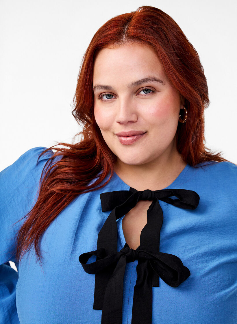 Bluse aus Viskose mit Schleifen und langen Ärmeln, Riverside Black Bow, Model image number 2