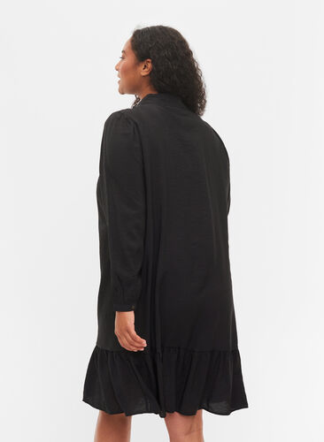 Hemdkleid aus Viskose mit Rüschensaum, Black, Model image number 1