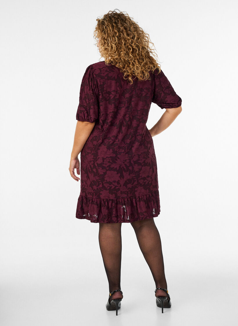 Kleid mit floraler Struktur und R&uuml;schensaum, Rot, Model image number 2