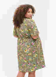 Schwangerschaftskleid aus Viskose mit Wickeleffekt, Green Flower Print, Model