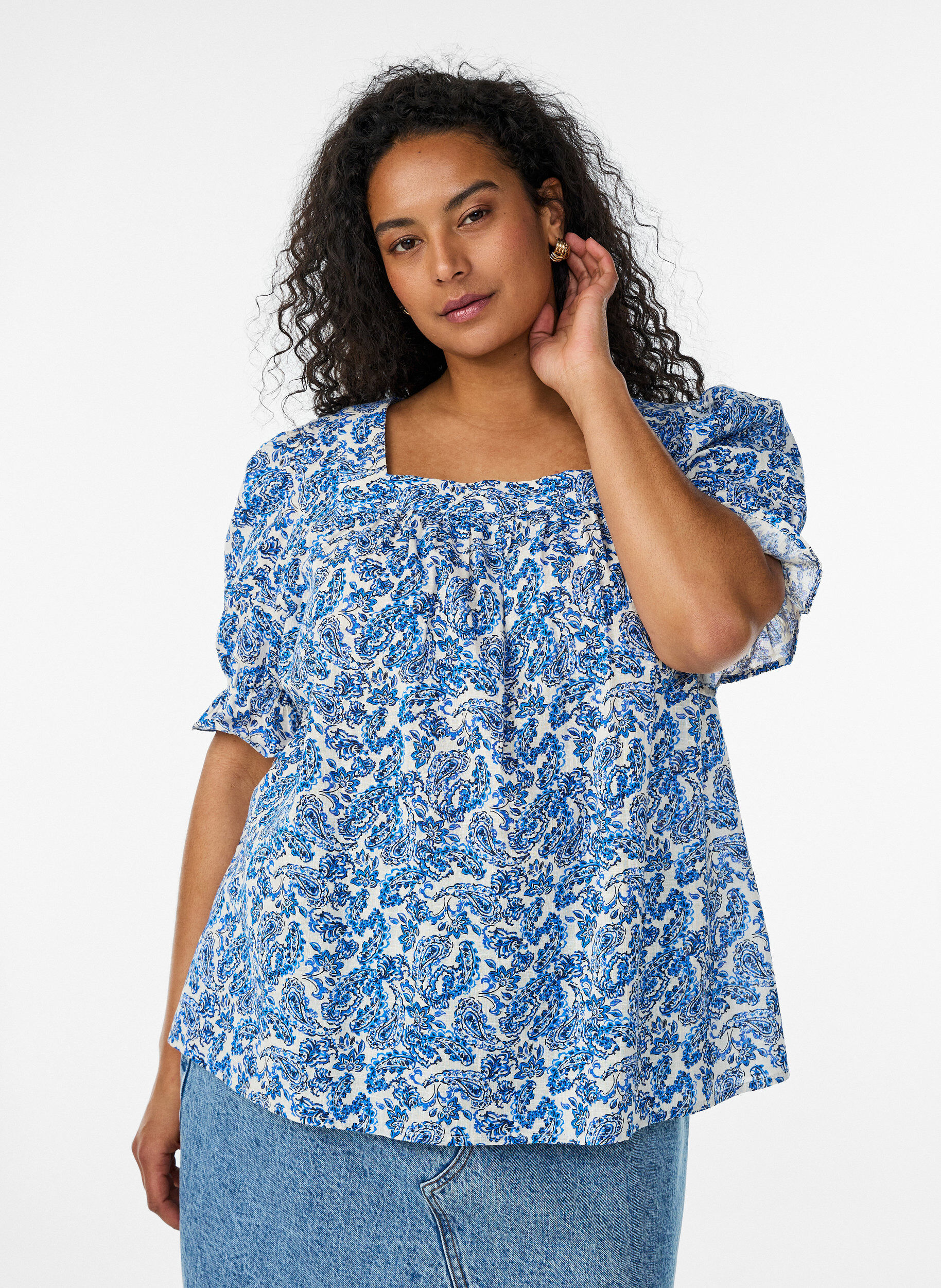 ZizziBaumwollbluse mit eckigem Ausschnitt, Blau, Model image number 0