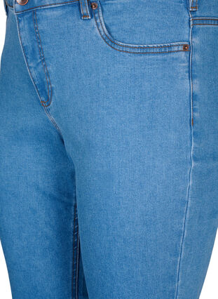 Schmal geschnittene Emily Jeans mit Perlen, Light Blue, Packshot image number 2