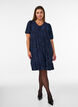 Kleid mit floraler Struktur und R&uuml;schenbesatz, Blau, Model image number 1