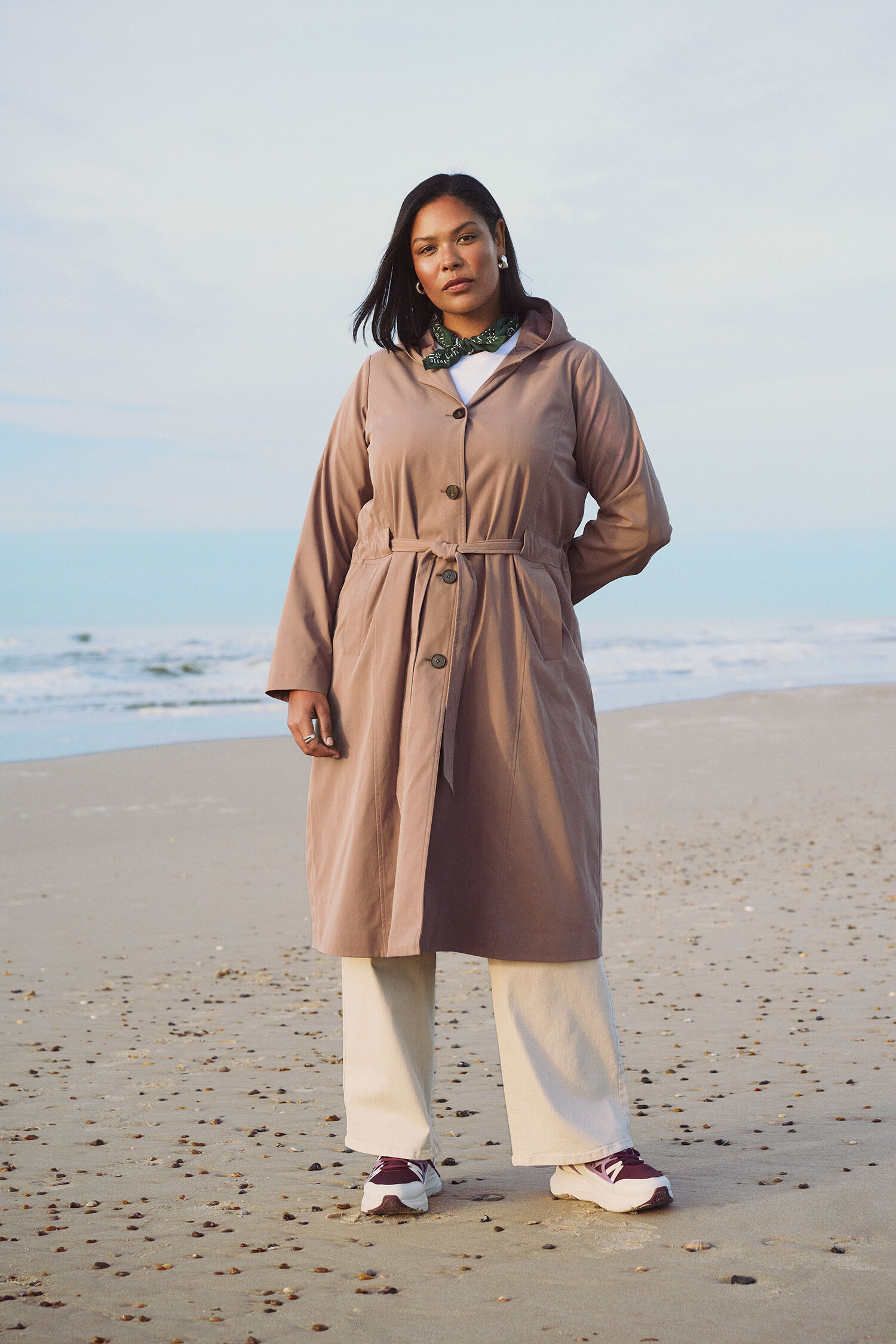 ZizziLanger Trenchcoat mit Kapuze, , Model