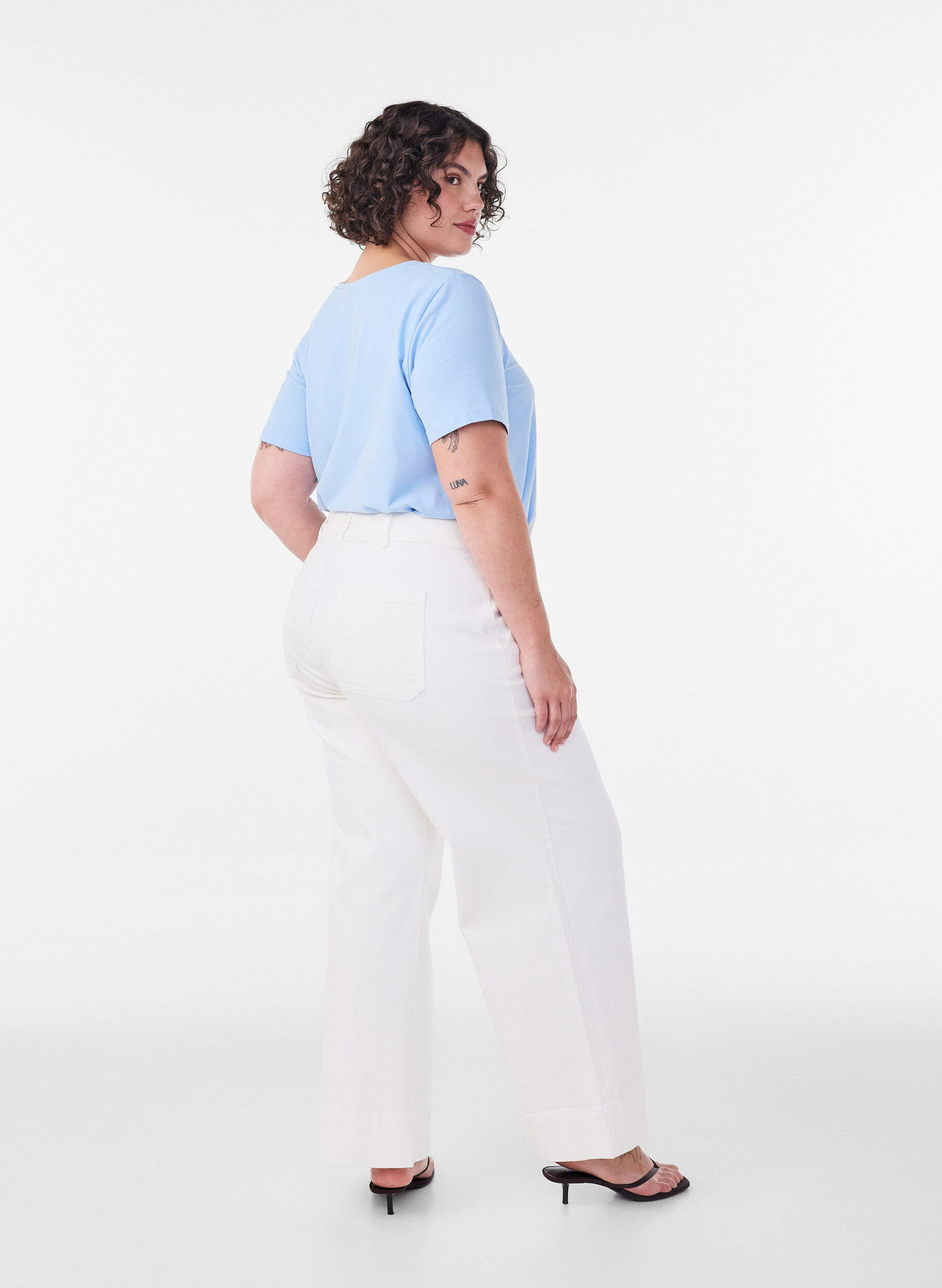 ZizziEinfarbiges basic T-Shirt aus Baumwolle, Blau, Model image number 2
