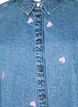 Locker geschnittene Jeansbluse mit aufgestickten Herzen, Light Blue Heart, Packshot image number 2