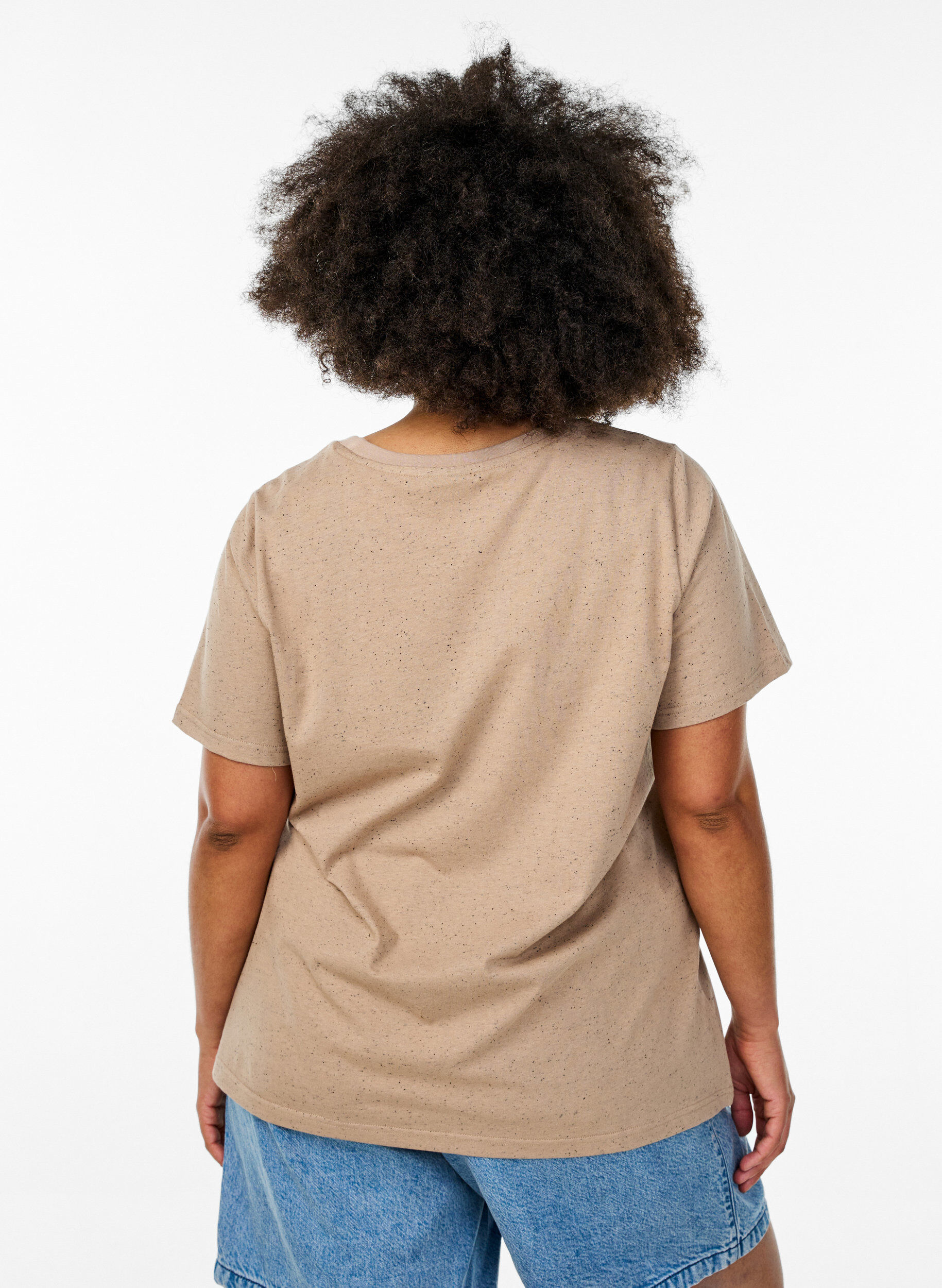 ZizziBaumwoll-T-Shirt mit Rundhalsausschnitt, Beige, Model image number 2