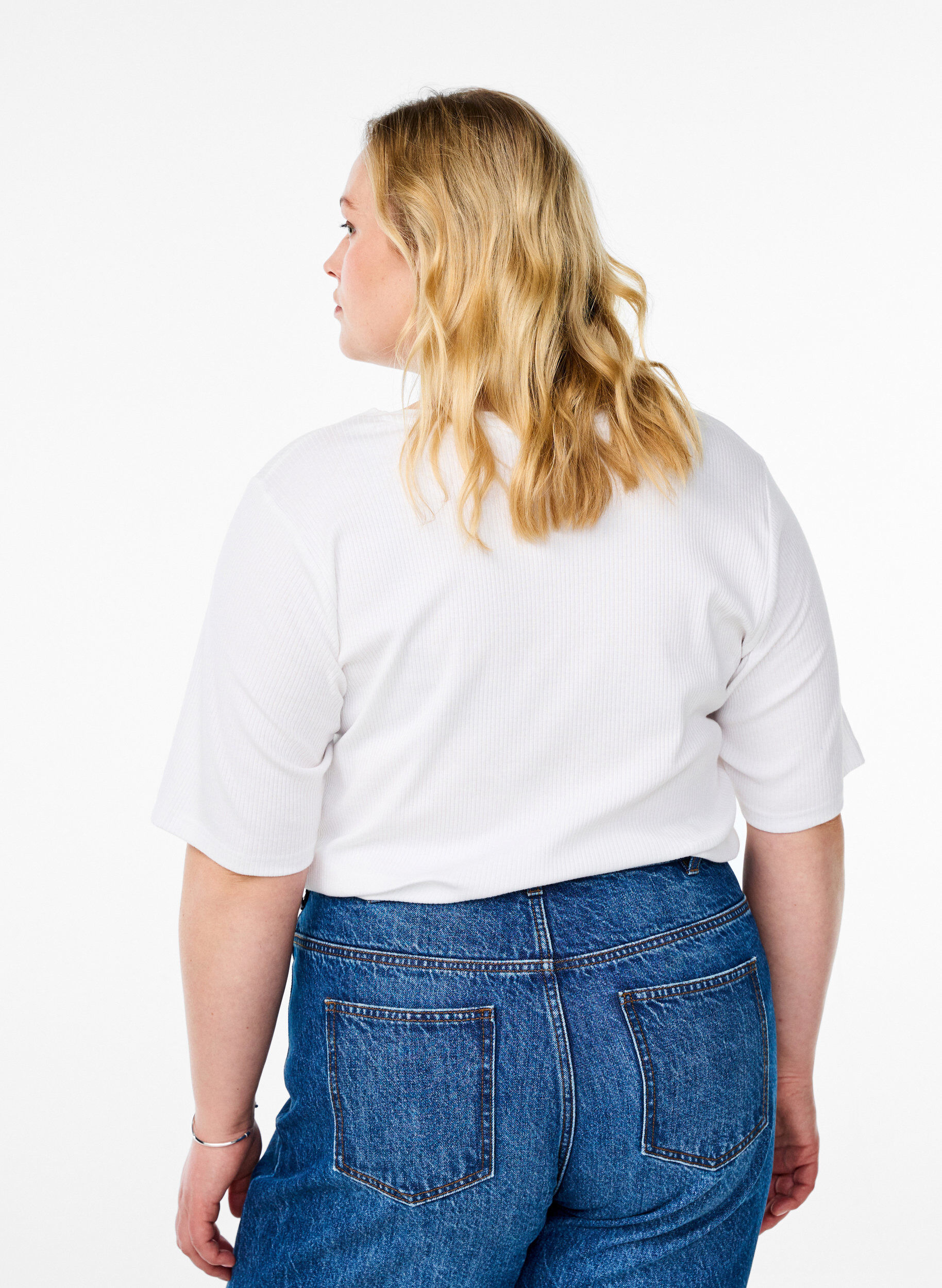 ZizziBluse aus geripptem Jersey mit kurzen &Auml;rmeln, Wei&szlig;, Model image number 2