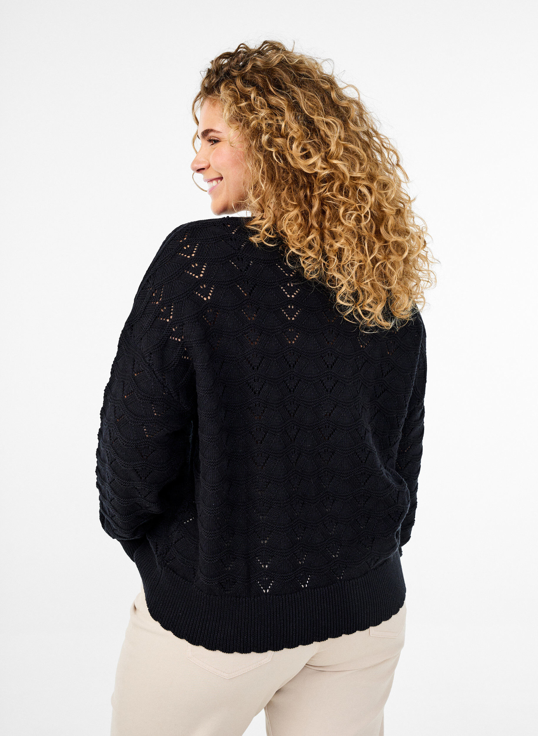 ZizziStrickbluse mit Lochmuster und langen &Auml;rmeln, Black, Model image number 1