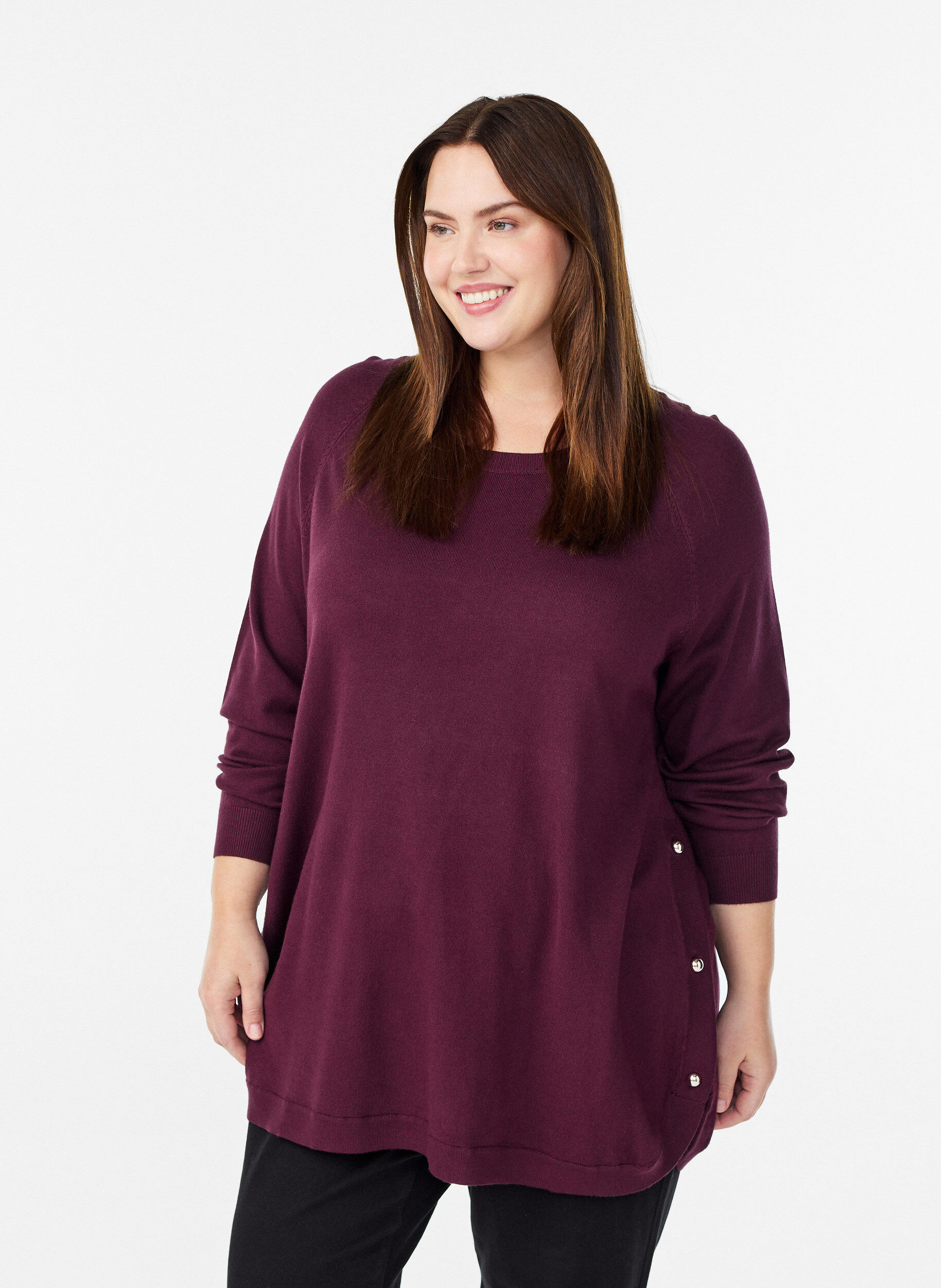 Strickbluse mit seitlichen Kn&ouml;pfen, Rot, Model