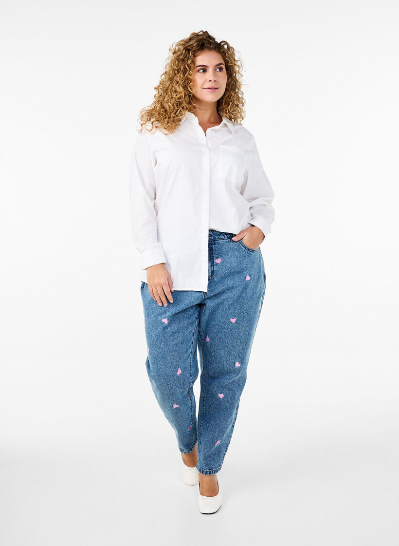 Mille Mom Fit Jeans mit Stickerei, Blau, Model image number 1