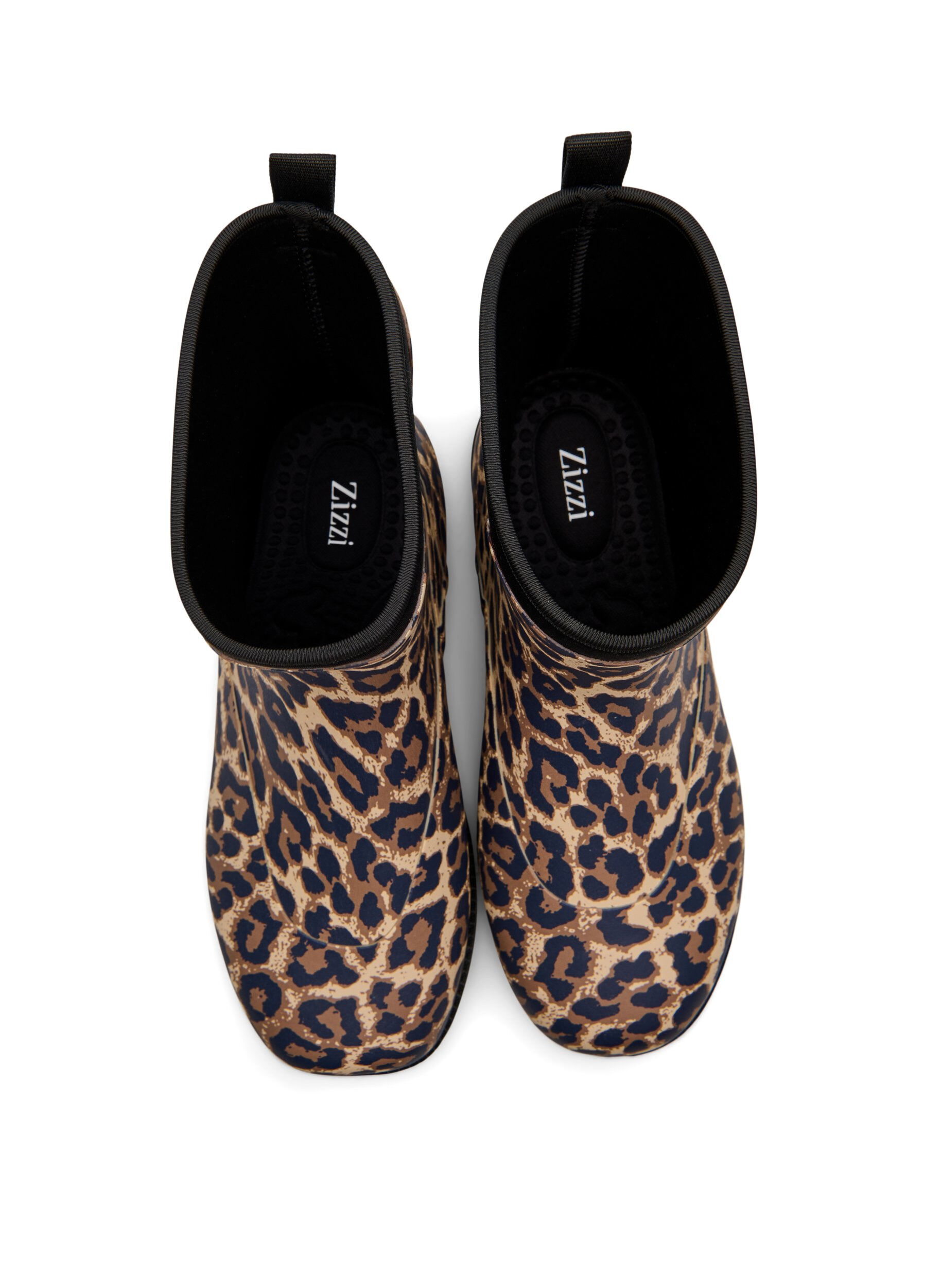 ZizziKurze Stiefel mit weitem Schaft aus elastischem Neopren, Leopard AOP, Packshot image number 2