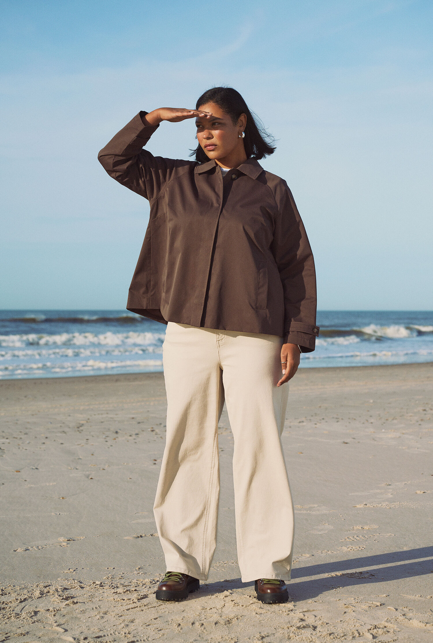 ZizziBrauner kurzer Trenchcoat, , Model