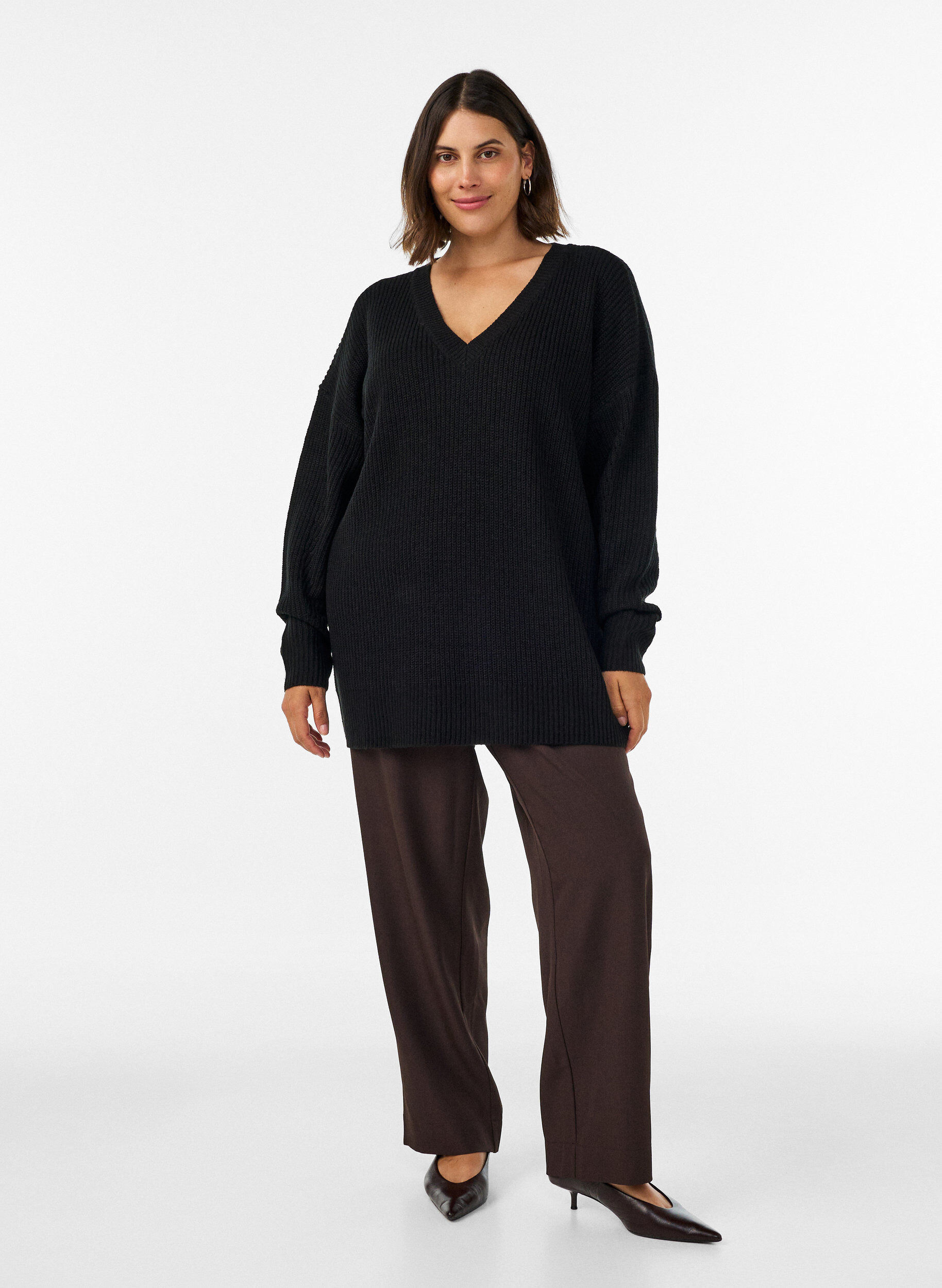 ZizziLange Rippstrickbluse mit V-Ausschnitt, Schwarz, Model image number 1