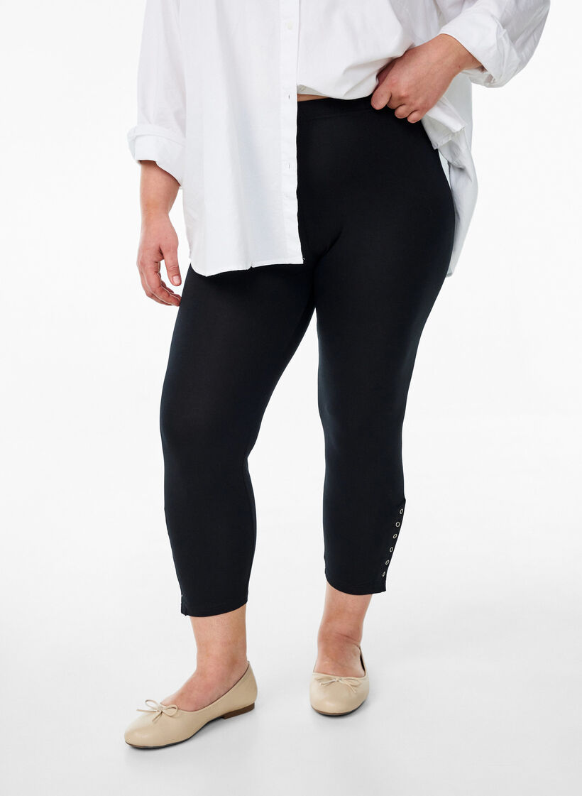 3/4 Leggings mit Kn&ouml;pfen, Schwarz, Model image number 0