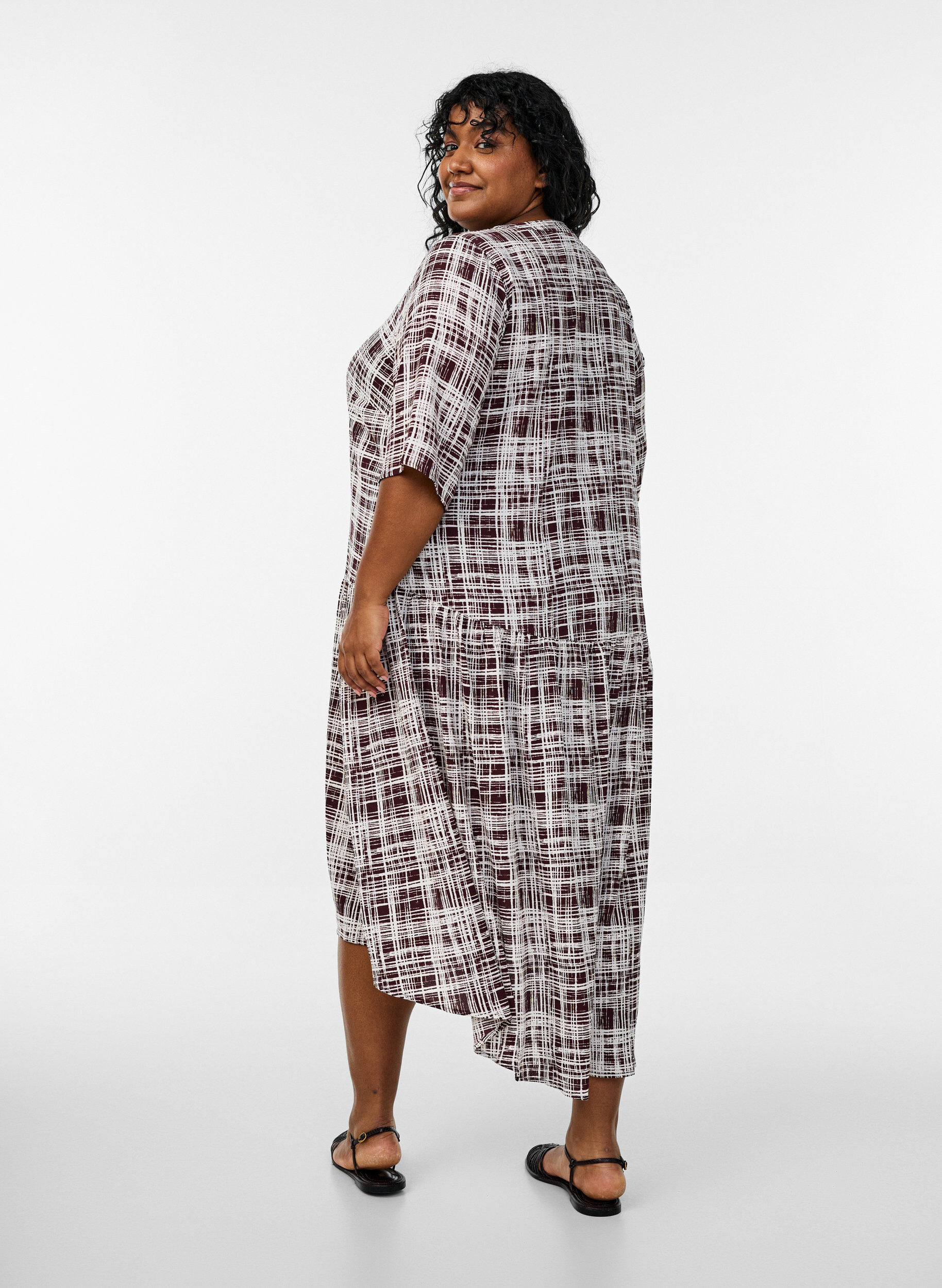 ZizziA-Linien-Midi-Kleid mit kurzen &Auml;rmeln, Dunkles Bordeaux, Model image number 1