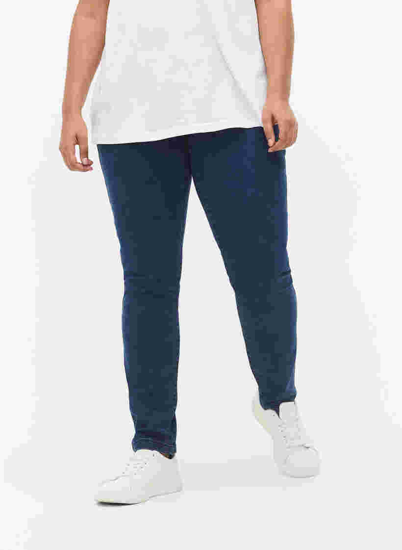 Extra schmale Sanna-Jeans mit normaler Taille, Dark blue, Model image number 2
