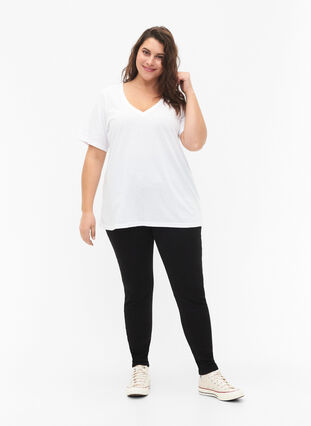 FLASH - 2er-Pack T-Shirts mit V-Ausschnitt, White/Black, Model image number 2