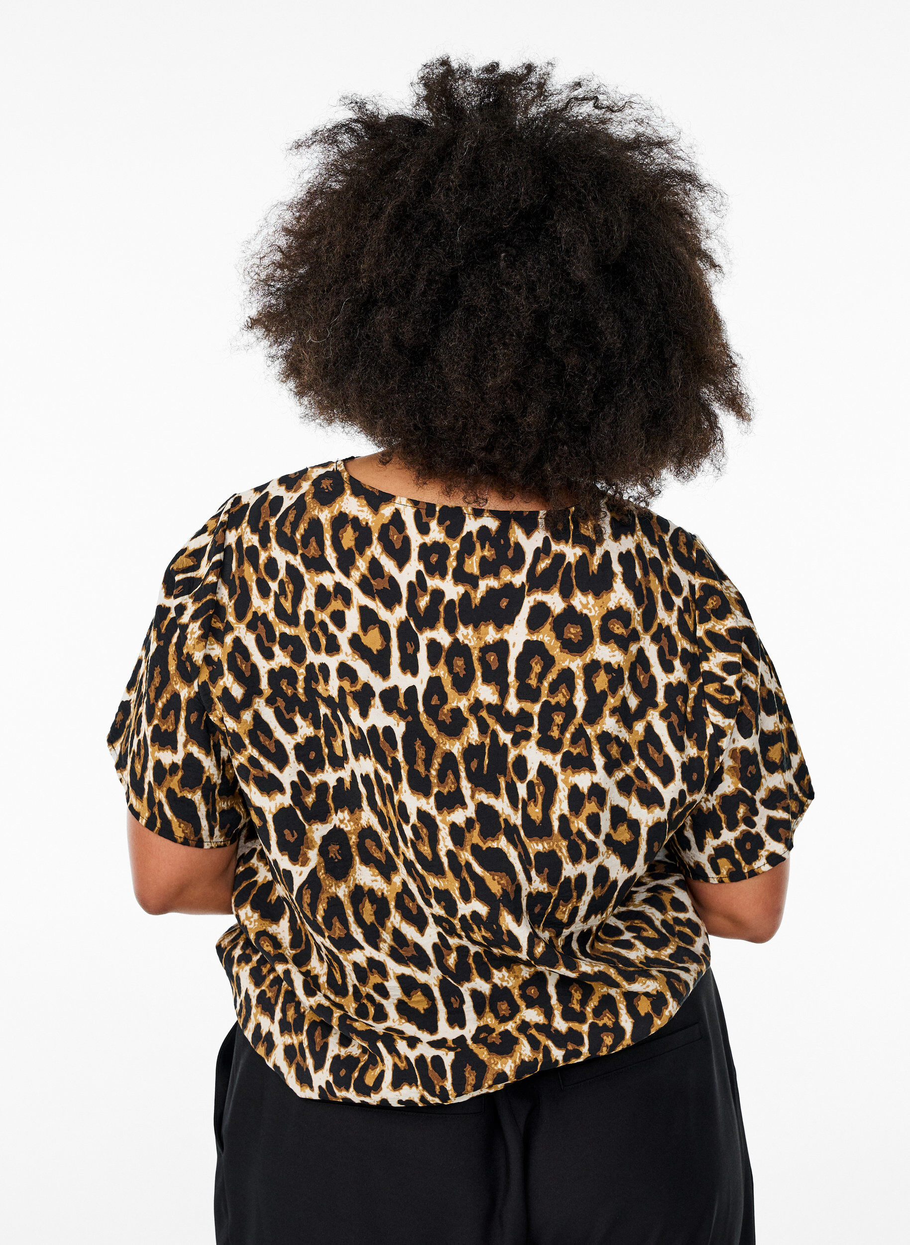 ZizziKurz&auml;rmelige Viskosebluse mit Spitzenbesatz, Braun, Model image number 2