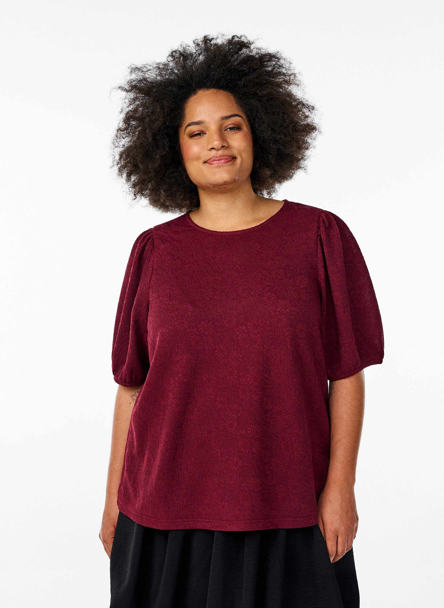 ZizziStrukturierte Bluse mit kurzen &Auml;rmeln, Dunkles Bordeaux, Model image number 0