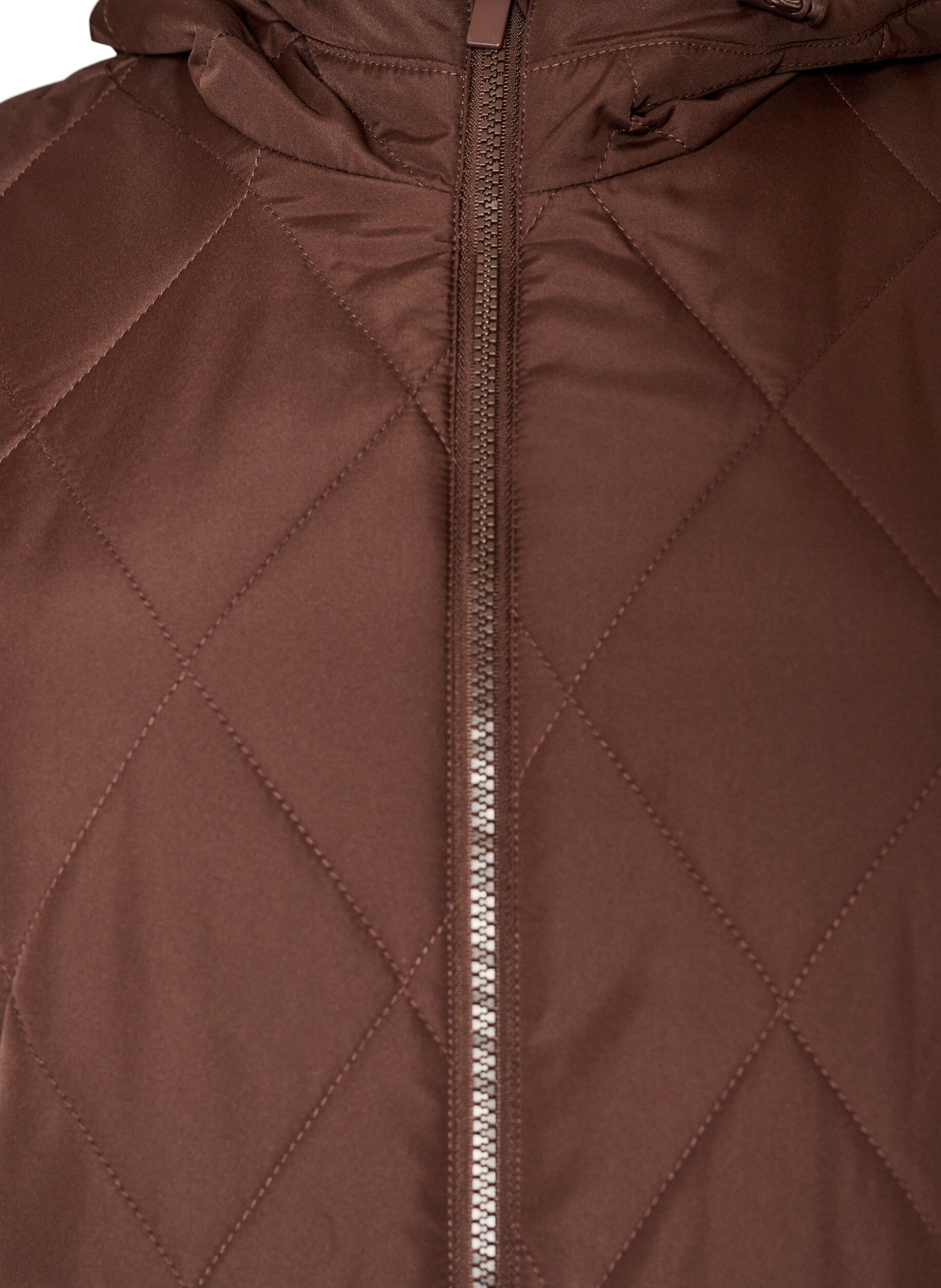 ZizziLeicht wattierte Jacke mit Rautensteppung, Braun, Packshot image number 2