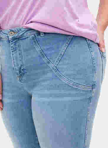 Hochtaillierte Amy-Jeans mit super schmaler Passform, Light blue, Model image number 2