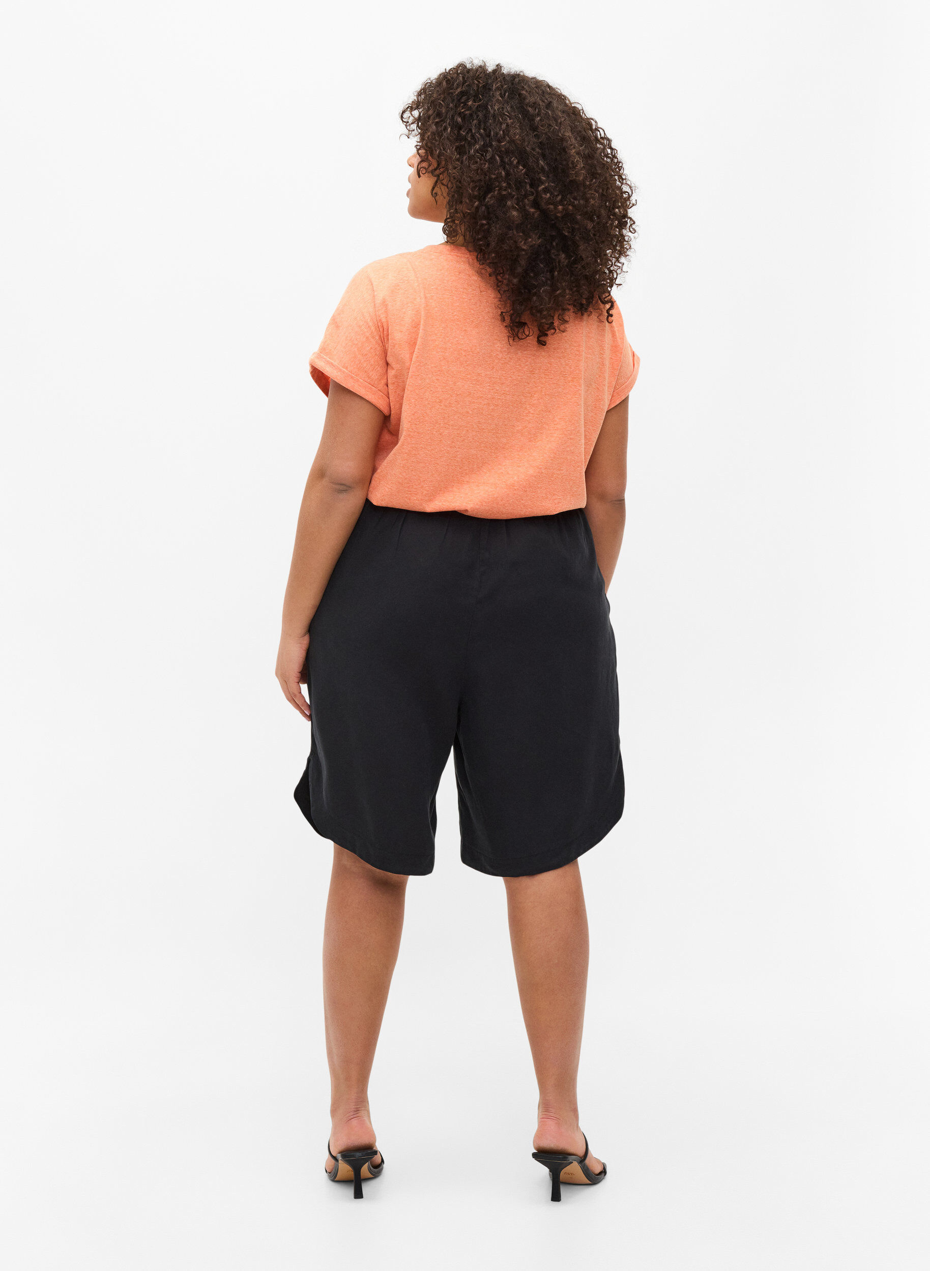 ZizziLockere Bermudashorts mit Smock, Black, Model image number 0